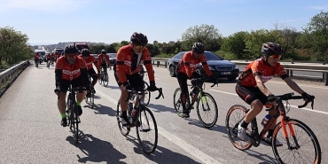 humanis-23-nisanda-canakkaleye-pedal-cevirdi.jpg