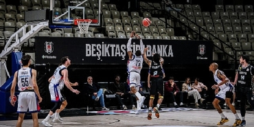 konya-buyuksehir-belediyespor-play-off-ceyrek-final-serisinde-ilk-maci-kazandi.jpg