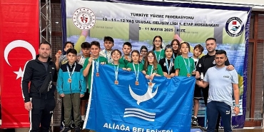 aliagali-yuzuculerden-madalya-sov-16-sporcu-16-madalya-ile-dondu.jpg