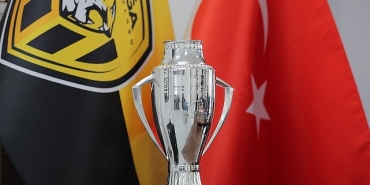 aliagaspor-fk-sampiyonluk-kupasini-aldi.jpg