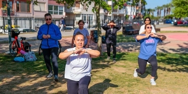konakta-acik-havada-spor-keyfi-basladi.jpg