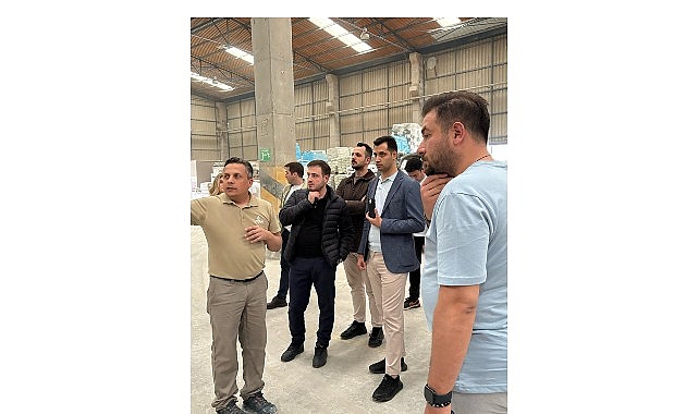 yurtbay-seramik-satis-ve-pazarlama-toplantisinin-ilk-ceyregini-adanada-gerceklestirdi.jpg