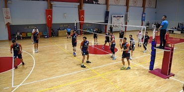 osmangazi-belediyespor-voleybol-takimi-1-lige-yukseldi.jpg