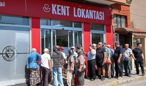 bir-ekmek-15-lira-bucada-4-cesit-yemek-50-lira.jpg