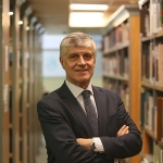 prof-dr-tayfun-uzbay-zayiflama-amaciyla-ister-gida-takviyesi-ister-baska-bir-ilac-olsun-ezbere-ilac-kullanilmaz.jpg