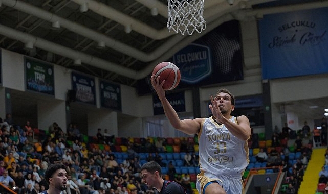 buyuksehir-belediyespor-basketbol-ve-voleybolda-yenilgi-yuzu-gormuyor.jpg