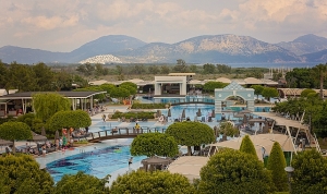 hilton-dalaman-sarigerme-resort-spadan-sari-yaza-davet.jpg