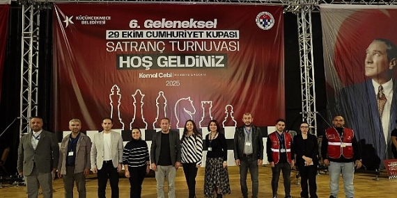 6-geleneksel-29-ekim-cumhuriyet-kupasi-satranc-turnuvasi-duzenlendi.jpg