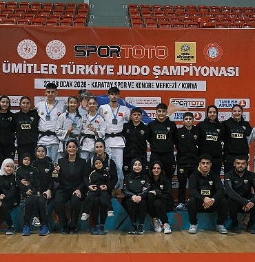 konya-buyuksehir-umitler-judo-takimi-turkiye-ikincisi-oldu.jpg