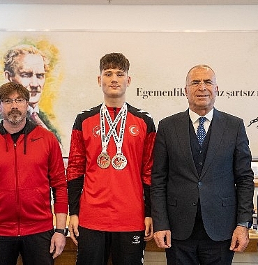 gaziemirli-taekwondocu-turkiye-sampiyonu-oldu.jpg