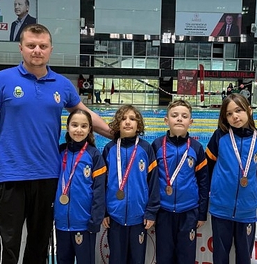 inegol-belediyespor-yuzme-takimindan-18-madalyalik-gurur.jpg