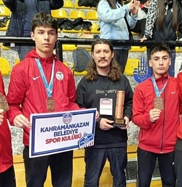 kahramankazanin-genc-karatecileri-turkiye-ucuncusu-oldu.jpg