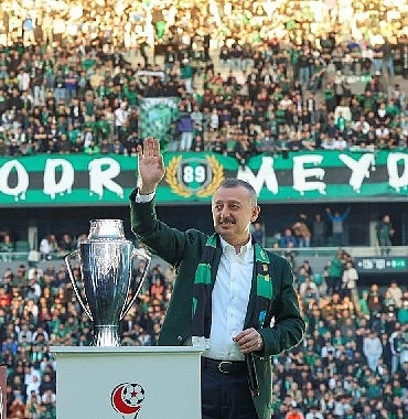 buyukakindan-cifte-kutlama.jpg