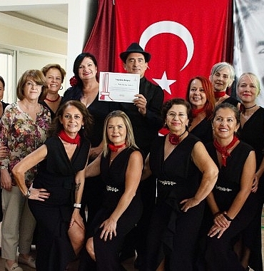 Karşıyaka’da Alzheimer’la yaşam konuşuldu