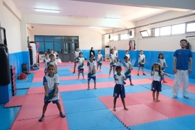 kartepede-3-bin-700-ogrenci-sporla-bulustu.jpg