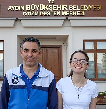 Büyükşehir Belediyesi Otizm Destek Merkezi Öğrencisi, Türkiye Şampiyonu Ece, Üniversiteli Oldu