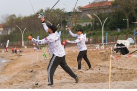 Kandıra’da oltaya 41 santimetrelik “eşkina” takıldı